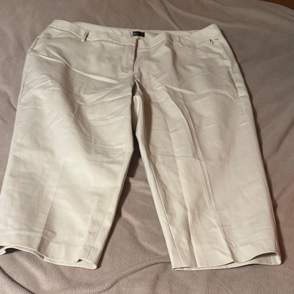 Rafaella Women's Light Cream Capris